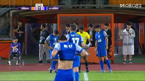 申花连换两人，特谢拉、高天意被换下，于汉超、汪海健后备  登场
