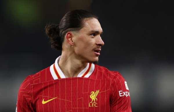 🚨沙特媒:AC米兰已正式报价6000万欧求购努涅斯,新月也在角逐 🚨沙特媒:AC米兰已正式报价6000万欧求购努涅斯,新月也在角逐