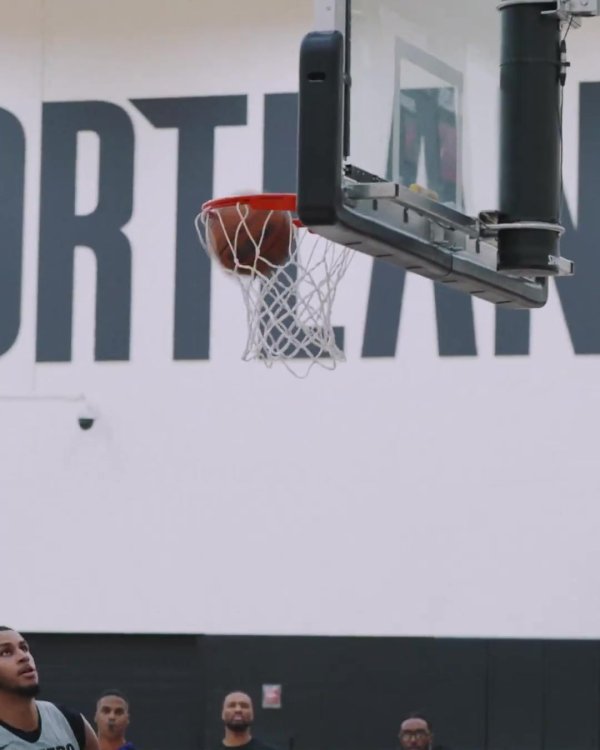 媒体人:除了运动活动 场 视野&支配球 杨瀚森的人球结合能力绝对也是一流 媒体人:除了运动活动 场 视野&支配球 杨瀚森的人球结合能力绝对也是一流