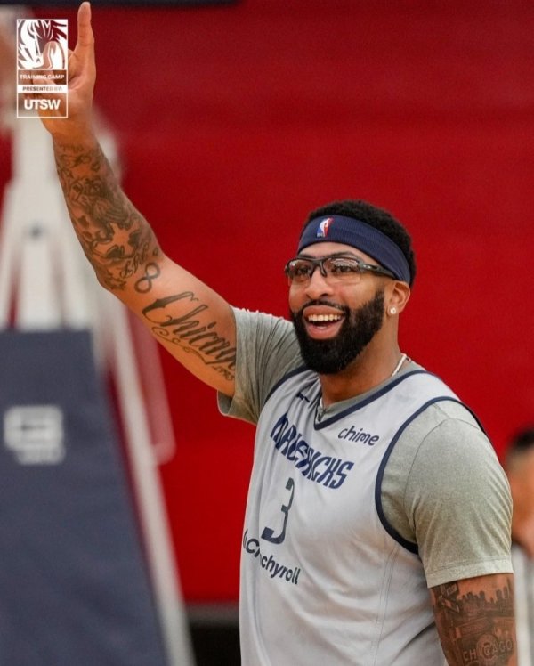 帕金斯谈浓眉身材走样：你应该保持良好体型 给弗拉格树立榜样