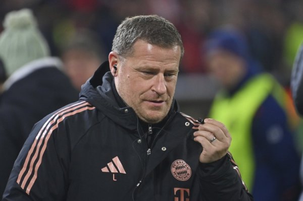 图片报:埃贝尔拒绝对赫内斯的批评发表评论,周一已重返工作岗位 图片报:埃贝尔拒绝对赫内斯的批评发表评论,周一已重返工作岗位