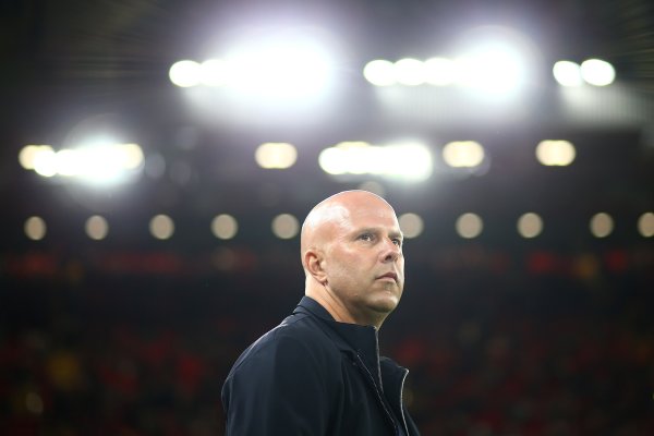 斯洛特谈引援：不喜欢阵形    太庞大，希望每个球员都有球踢