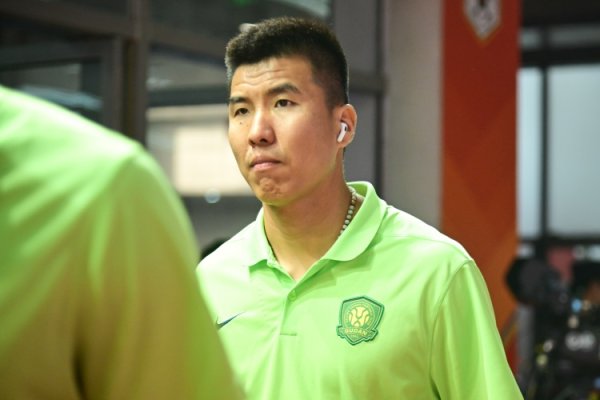 王刚致歉：在上一场赛后做出了极其不理智行为，对球迷说一声抱歉