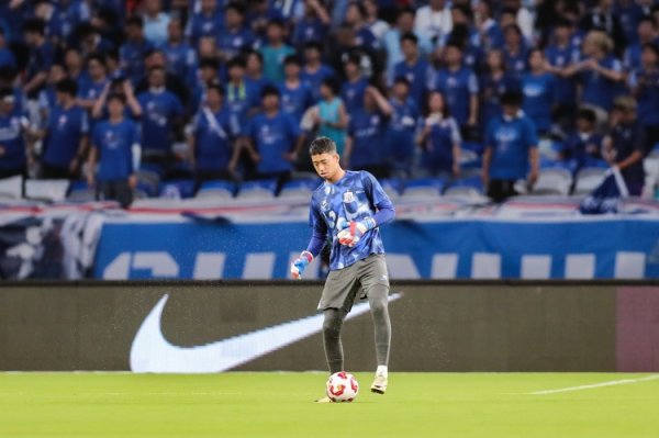 新民晚报谈中超球队出战亚冠：目前中超球队在亚冠就是“送温暖”