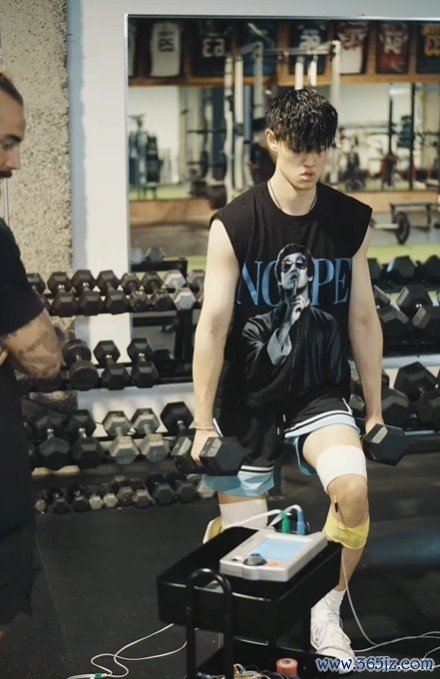 曾凡博谈再次冲击NBA：三年时间 我从赛事  阅读或身体练习  都有提高