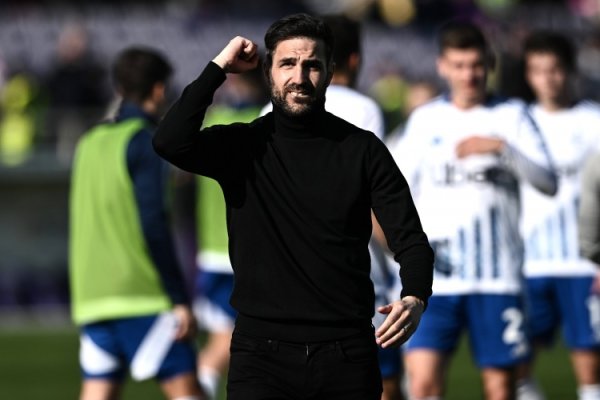 剑指欧冠！意媒：科莫计划在冬窗签下曼联前场球员齐尔克泽