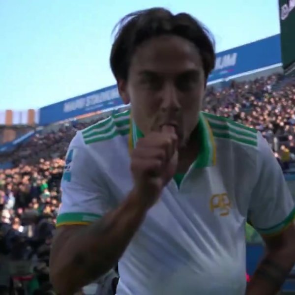 为罗马取得进球!迪巴拉使用特殊庆祝动作预热即将成为父亲 为罗马取得进球!迪巴拉使用特殊庆祝动作预热即将成为父亲