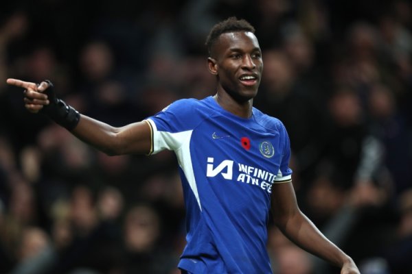 邮报：纽卡6000万镑可签杰克逊，但他们会先追其他的锋线优先目标