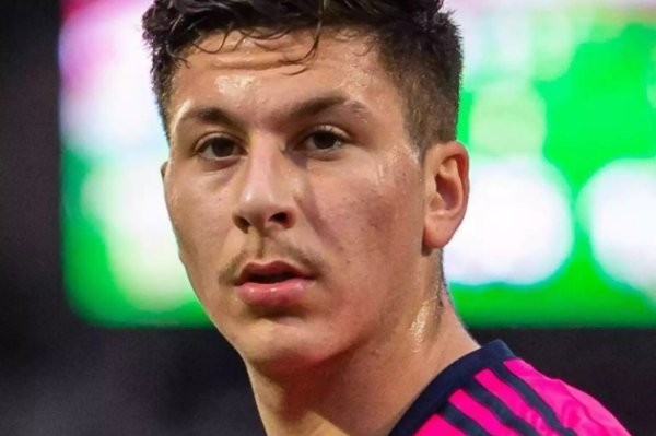 西媒:弗里克对巴德吉感到极其失望!认为其根本达不到巴萨的标准 西媒:弗里克对巴德吉感到极其失望!认为其根本达不到巴萨的标准