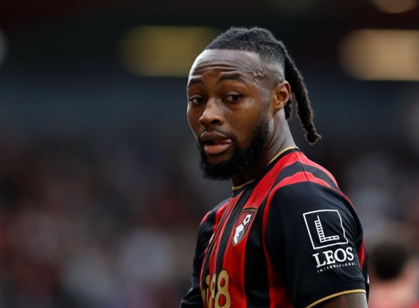 身价5500万欧！天空：利物浦 曼城 热刺可能在冬窗争夺塞梅尼奥